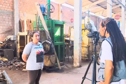 Documentário Catadores da Resistência mostra realidade das cooperativas de reciclagem depois da enchente<!-- NICAID(15902590) -->