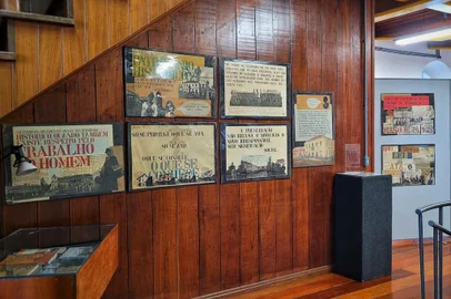 A Sala de Pesquisa do Arquivo Histórico Municipal João Spadari Adami abre para visitação do dia 11 de maio até 16 de junho, a exposição “Patrimônio Histórico: Caso de Vida ou Morte”, concebida em 1982 por Juventino Dal Bó, que na época era servidor do então Museu e Arquivo Histórico Municipal, com base em imagens e documentos preservados pela instituição.<!-- NICAID(15423576) -->