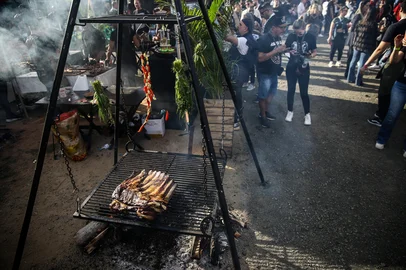 PORTO ALEGRE, RS, BRASIL - 2023.04.22 - Expochurrasco, evento que pode colocar Porto Alegre como a capital mundial do churrasco, acontece no parque Harmonia. (Foto: André Ávila/ Agência RBS)Indexador: Andre Avila<!-- NICAID(15410225) -->