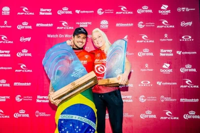 Gabriel Medina e Tatiana Weston-Webb