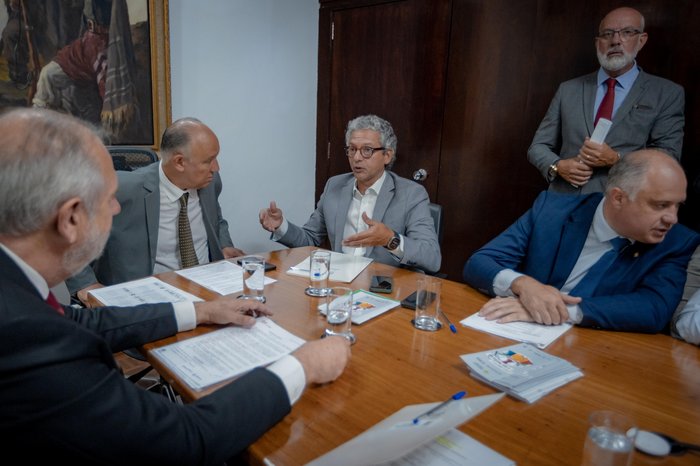Felipe Dalla Valle / Divulgação