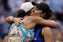 2023 US Open - Day 8NEW YORK, NEW YORK - SEPTEMBER 04: Madison Keys of the United States is congratulated after defeating Jessica Pegula of the United States during their Womens' Singles Fourth Round match on Day Eight of the 2023 US Open at the USTA Billie Jean King National Tennis Center on September 04, 2023 in the Flushing neighborhood of the Queens borough of New York City.   Matthew Stockman/Getty Images/AFP (Photo by MATTHEW STOCKMAN / GETTY IMAGES NORTH AMERICA / Getty Images via AFP)Editoria: SPOLocal: New YorkIndexador: MATTHEW STOCKMANSecao: tennisFonte: GETTY IMAGES NORTH AMERICAFotógrafo: CONTRIBUTOR<!-- NICAID(15531171) -->