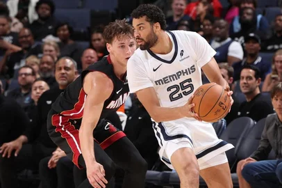 Mãozinha Pereira em ação pelos Grizzlies na NBA<!-- NICAID(16098718) -->