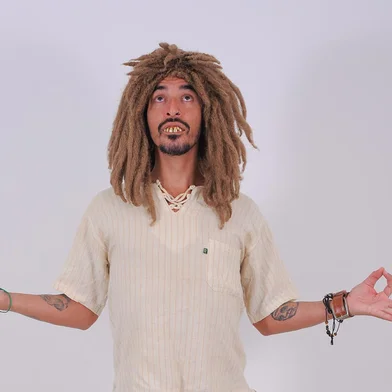 O humorista Rafael Ritta, natural de Caxias do Sul. No release, tem um pouco da história dele. Ele tem o personagem Alex Ahã que está estourado no Paraná, onde ele faz show mensalmente, por aqui no Estado, onde ele também faz apresentações periódicas, e em Santa Catarina...<!-- NICAID(15333346) -->