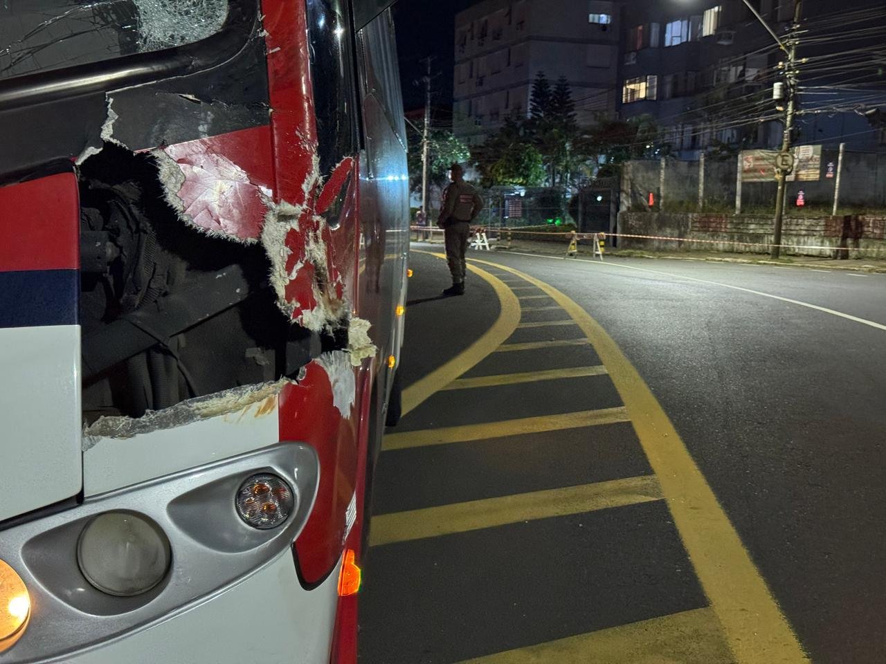 V&iacute;deo mostra colis&atilde;o frontal que matou motociclista nas proximidades do Est&aacute;dio Ol&iacute;mpico