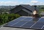 Instalação de sistemas de micro e minigeração de energia solar caem 30% no RS em 2024