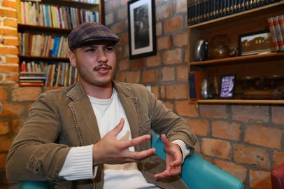 Porthus Junior / Agencia RBS CAXIAS DO SUL, RS, BRASIL, 12/11/2025. Jhonalbert Enrique Ramirez Suarez, venezuelano que mora em Caxias do Sul fala sobre tensão no país latino-americano. (Porthus Junior/Agência RBS)<!-- NICAID(16166069) -->