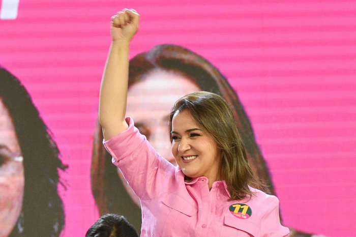 Reprodução Facebook / Adriane Lopes Reprodução Facebook / Adriane Lopes