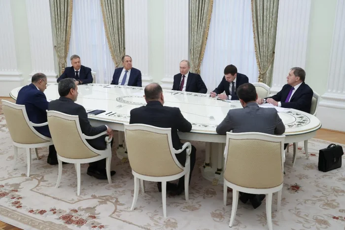 SERGEI KARPUKHIN / POOL / AFP SERGEI KARPUKHIN / POOL / AFP