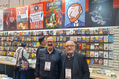Paulo de Almeida Lima e Ivan Pinheiro Machado na Bienal do Livro de SP<!-- NICAID(15860496) -->