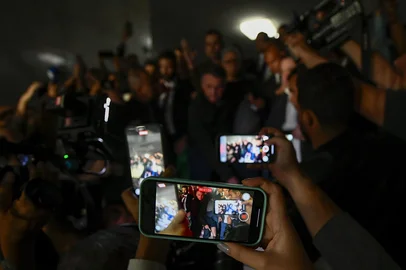 BRASÍLIA, DF, BRASIL, 21-07-2025: Ex-presidente Jair Bolsonaro deixa Congresso Nacional após participar de uma reunião na liderança do PL. O Congresso está de recesso, e as atividades parlamentares serão retomadas em 1º de agosto. Foto: Carlos Moura/Agência SenadoLocal: BrasÃ­liaIndexador: Carlos MouraFonte: AgÃªncia SenadoFotógrafo: cm<!-- NICAID(16085660) -->