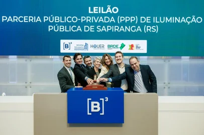 Sapiranga conclui leilão de parceria público-privada para concessão do serviço de iluminação. O Consórcio IP Sapiranga é o vencedor do leilão.<!-- NICAID(15870900) -->