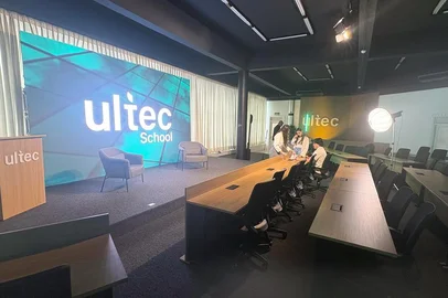 Ultec Ulbra / Divulgação A Universidade Luterana do Brasil (Ulbra) lançou, nesta segunda-feira (17), a Ultec School, nova escola de graduação da instituição estruturada em três eixos estratégicos: Tecnologia, Empreendedorismo e Comunicação. As inscrições para o processo seletivo já estão abertas e podem ser realizadas no site da Ultec School. As aulas estão previstas para começar em março de 2026.<!-- NICAID(16169520) -->