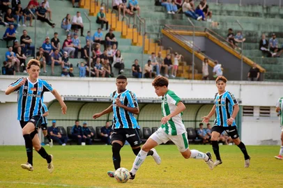 Juventude empata com o Grêmio pelo jogo de ida da semifinal do Gauchão sub-17<!-- NICAID(15833226) -->