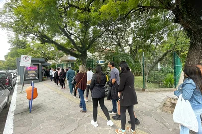 Dia D vacinação Porto Alegre<!-- NICAID(16045184) -->