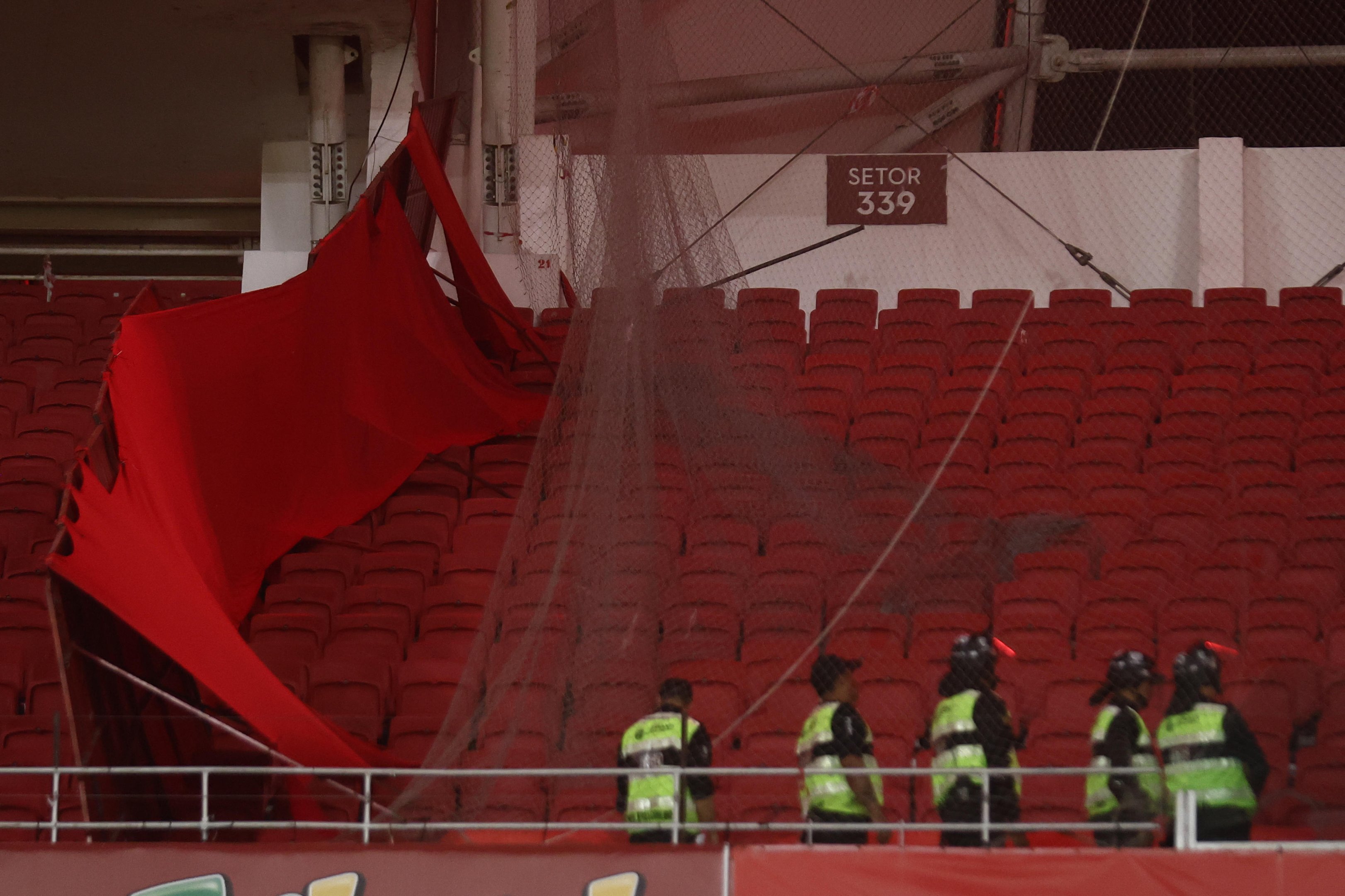 Beira-Rio tem cadeiras, bancos de reservas e outras &aacute;reas danificadas durante o Gre-Nal; veja o preju&iacute;zo estimado