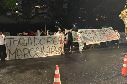 Cauê Fonseca / Agência RBS Protesto Inter<!-- NICAID(16163485) -->