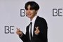 (FILES) In this file photo taken on November 20, 2020 South Korean K-pop boy band BTS member J-Hope poses for a photo session during a press conference on BTS new album 'BE (Deluxe Edition)' in Seoul. - BTS star J-Hope was set to start his mandatory South Korean military service on April 18, 2023 local media reported, the second member to report for duty since the K-pop juggernaut went on hiatus last year. (Photo by Jung Yeon-je / AFP)Editoria: ACELocal: SeoulIndexador: JUNG YEON-JESecao: musicFonte: AFPFotógrafo: STF<!-- NICAID(15405546) -->