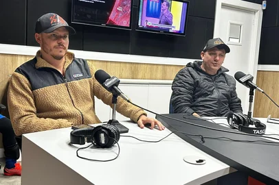 Douglas Groselli  e Marcelo Rodrigo Habitzheiter, organizadores da EcoRace, em entrevista ao Show dos Esportes da Rádio Gaúcha Serra<!-- NICAID(16139274) -->