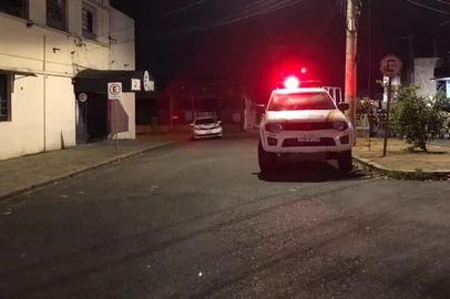 Homem é morto a tiros no bairro Vila Ipiranga, na Capital<!-- NICAID(15168657) -->