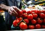 Puxada pelo tomate, cesta básica de Passo Fundo ficou mais cara em dezembro