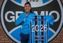 Grêmio anuncia renovação de centroavante do time feminino