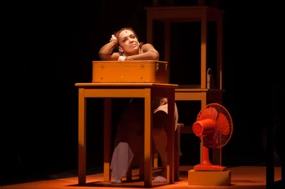 Peça A Hora da Estrela, com Laila Garin, baseada na obra de Clarice Lispector.16º Festival Palco Giratório Sesc 2022<!-- NICAID(15078197) -->