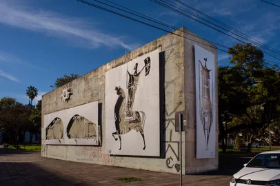 Restauração da obra "Homens e Touros"<!-- NICAID(15204033) -->