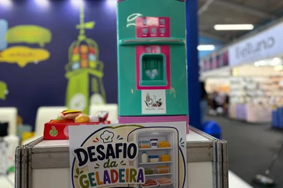 UFPel ensina crianças sobre segurança alimentar e alimentação saudável durante a Fenadoce<!-- NICAID(16327663) -->