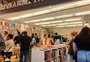 Após quatro meses fechada, livraria reabre no centro histórico de Porto Alegre
