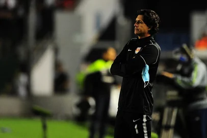 Porthus Junior / Agencia RBS CAXIAS DO SUL, RS, BRASIL, 30/11/2021. Juventude x Bragantino, jogo válido pela 35ª rodada da série A do Campeonato Brasileiro e realizado no estádio Alfredo Jaconi. Na foto, técnico Maurício Barbieri. (Porthus Junior/Agência RBS)<!-- NICAID(14955359) -->