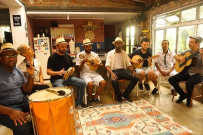 Samba do Feitiço e Bate & Sopra sobem ao palco da Tum Tum neste sábado, no Parque dos MacaquinhosProgramação da Tum Tum de Verão também inclui mais uma edição da já consagrada Feira Criativa<!-- NICAID(15343696) -->