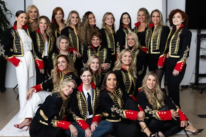 Pra Sempre Paquitas no Globoplay<!-- NICAID(15868719) -->