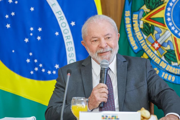 Se a meta está errada, muda-se a meta", afirma Lula sobre controle da  inflação | GZH