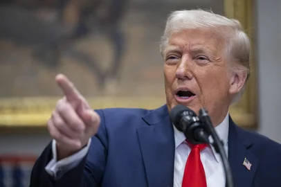 US President Trump makes an investment announcementUS President Donald Trump speaks in the Roosevelt Room of the White House in Washington, DC, on March 3, 2025. (Photo by ROBERTO SCHMIDT / AFP)Editoria: POLLocal: WashingtonIndexador: ROBERTO SCHMIDTSecao: energy and resourceFonte: AFPFotógrafo: STF<!-- NICAID(15988352) -->