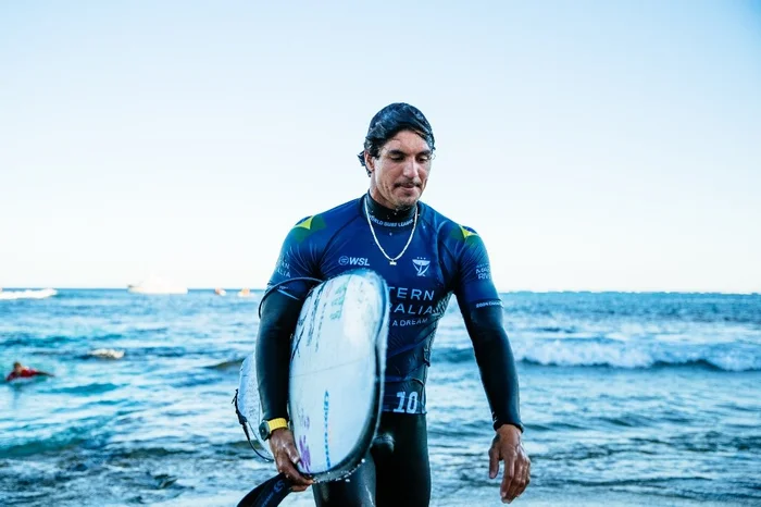Aaron Hughes / World Surf League