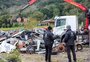 Em operação contra venda de peças ilegais de carros, polícia apreende 90 toneladas de sucata em Caxias do Sul