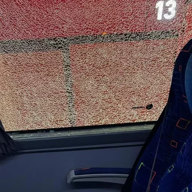 Ônibus do Flamengo é apedrejado antes de confronto contra o Estudiantes pela Libertadores<!-- NICAID(16133203) -->