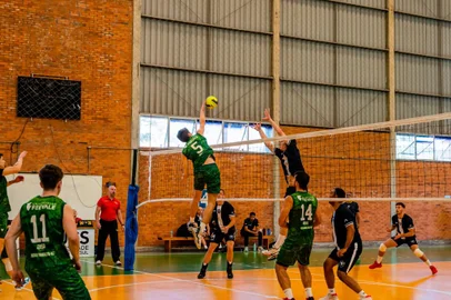 Com apoio do Fiesporte, SESC promove circuito de vôeli adulto masculino e feminino.<!-- NICAID(15570198) -->