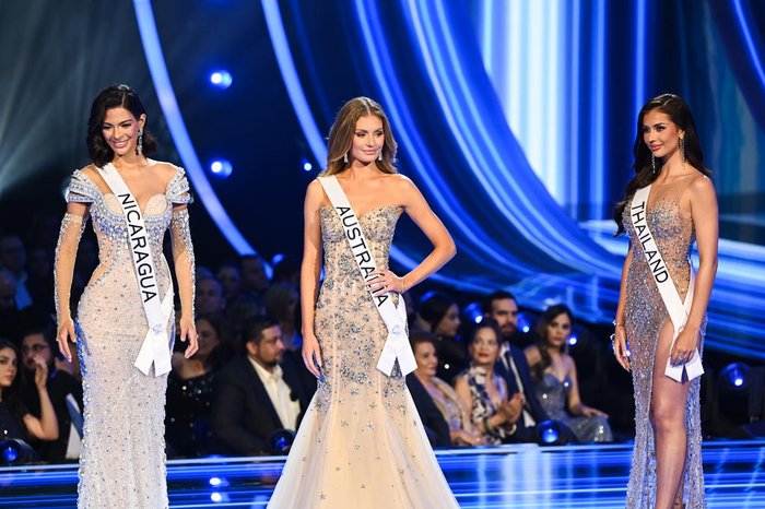 BENJAMIN ASKINAS / Miss Universo
