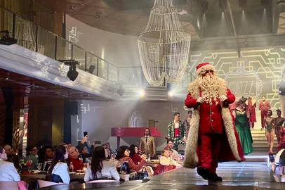 Pré-estreia do espetáculo Simplesmente Natal, do Gatzz, em Gramado, na noite desta quarta-feira (14).<!-- NICAID(16387907) -->