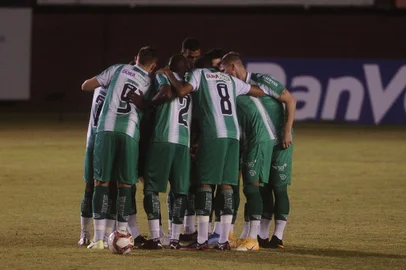 CAXIAS DO SUL, RS, BRASIL, 05/04/2021 - Caxias e Juventude se enfrentam as 20 horas, no Estádio Centenário.Jogo vélido pela 9ª rodada da promeira fase do Campeonato Gaúcho. (Marcelo Casagrande/Agência RBS)<!-- NICAID(14750853) -->