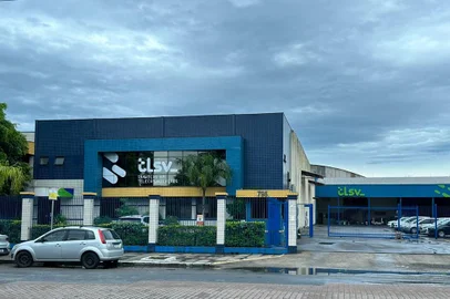 TLSV Porto Alegre<!-- NICAID(15639862) -->