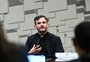 Padre Patrick depõe na CPI das Bets e chama apostas online de "câncer"