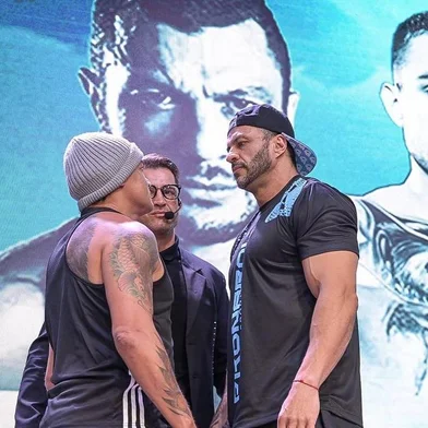 O Fight Music Show, o melhor evento de lutas, entretenimento e shows da América Latina, está de volta para sua aguardada 4ª edição, marcada para o dia 24 de fevereiro. Prepare-se para uma noite épica repleta de confrontos, destacando o embate entre o tetracampeão mundial de boxe Acelino Popó Freitas e o ex-BBB, bodybuilder e influenciador Kléber Bambam, onde ambos poderão resolver suas tretas no ringue.<!-- NICAID(15667668) -->