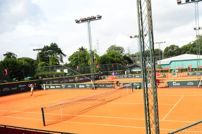 CAXIAS DO SUL, RS, BRASIL, 18/02/2025. Caxias do Sul recebe um dos maiores torneios sul-americanos juvenil de tênis. A Brasil Juniors Cup 2025 acontece no clube Recreio da Juventude, com as categorias 14 e 16 anos. (Porthus Junior/Agência RBS)<!-- NICAID(15979081) -->
