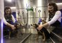 Como funciona a pet shop de Porto Alegre onde o próprio tutor pode dar banho em seu cachorro