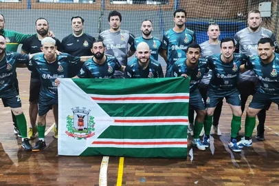 Time de futsal da Locomotiva Gaúcha, de Serafina Corrêa, participante da Série Bronze de 2024.