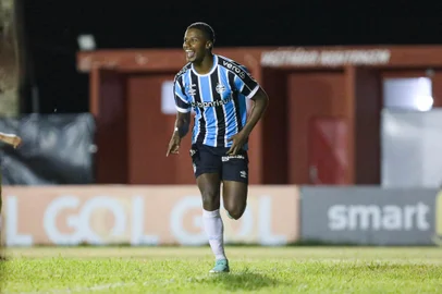 Grêmio x Mirassol - Copinha - 12/1/24Fotos: Renan Jardim / Grêmio / FBPANa foto: Jardiel, centroavante da base do Grêmio<!-- NICAID(15653883) -->