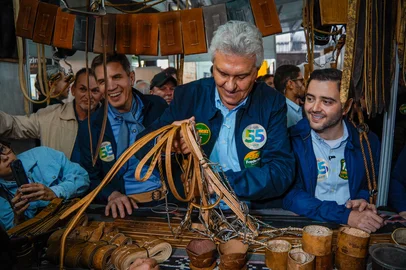 Arthur Vargas / Divulgação Ronaldo Caiado na Expointer, com Ernani Polo e Gabriel Souza<!-- NICAID(16360435) -->